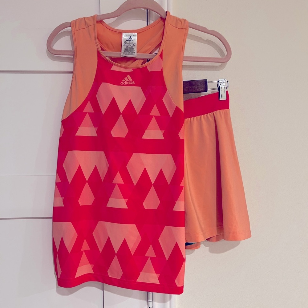 Girl’s Adidas Orange and Pink Tank Top and Shorts Size Large EUC